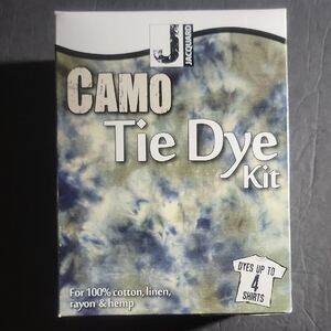 Jacquard Tie Dye Kit with Olive and Black Dyes